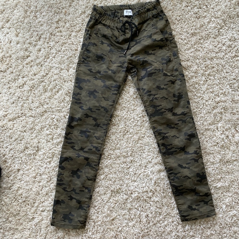 Flog camo shely jogger